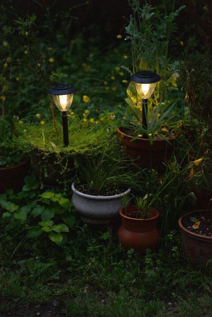 Solar Powered Outdoor Lights: 7 Best Ways To Maximize Nighttime Brightness (Proven Guide) 3 pexels tivasee 17374727 32258201 TheHomeQuality