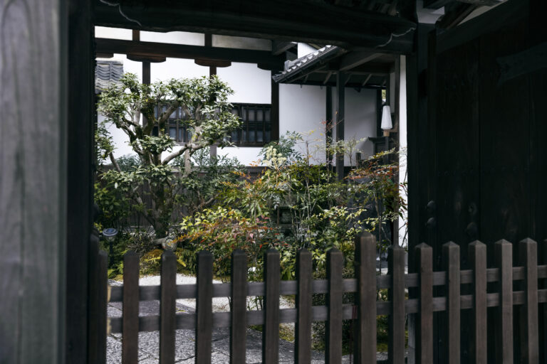 beautiful japanese garden TheHomeQuality