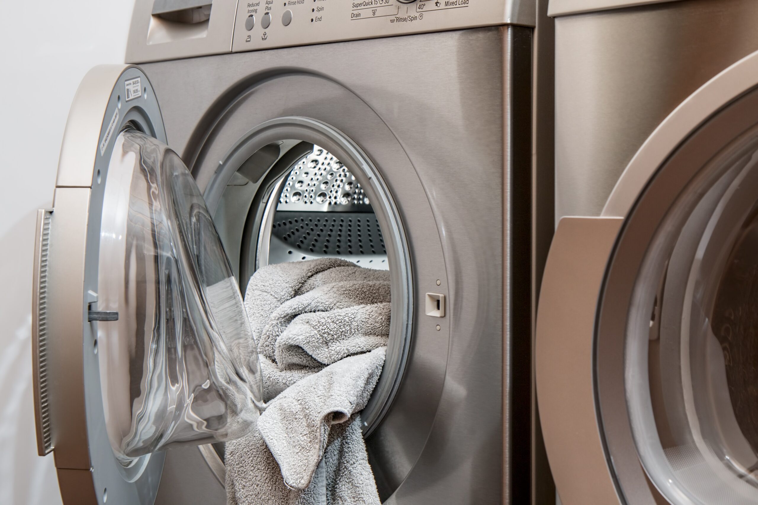 stevepb washing machine 2668472 scaled TheHomeQuality